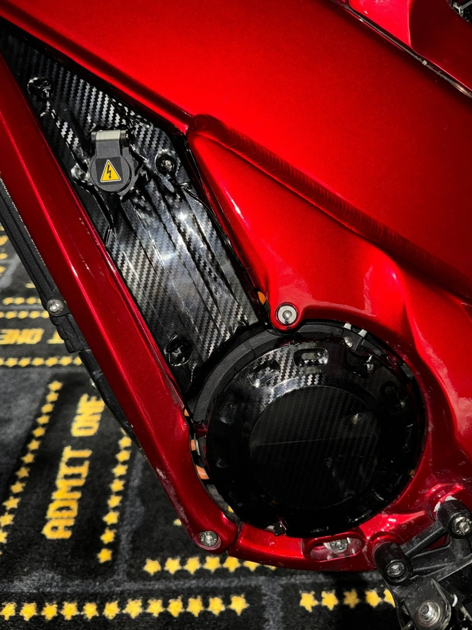 Talaria XXX Carbon Fiber Wrap Kit - Image 5