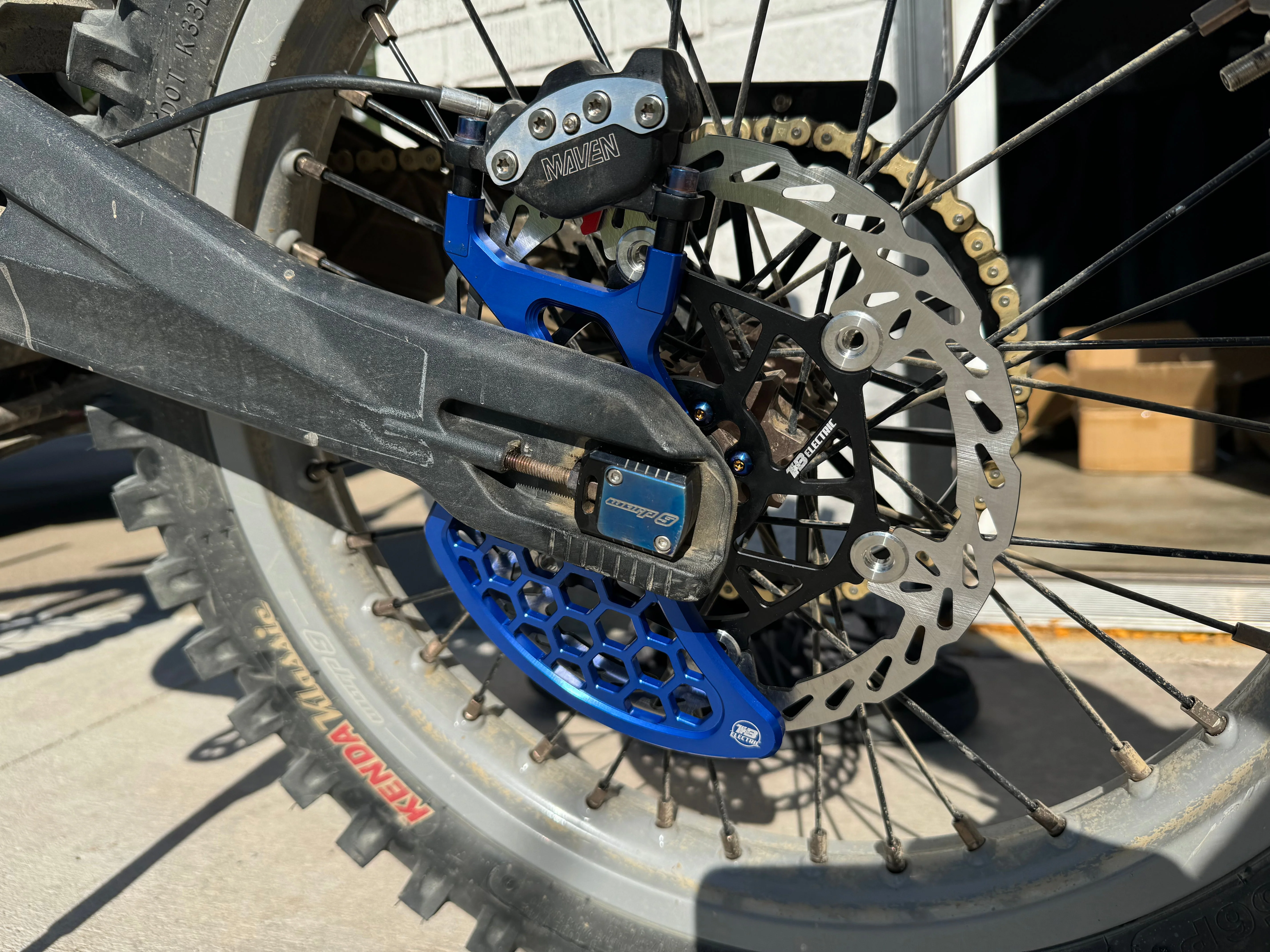 TB 220x2.3mm Floating Brake Rotor - Image 13